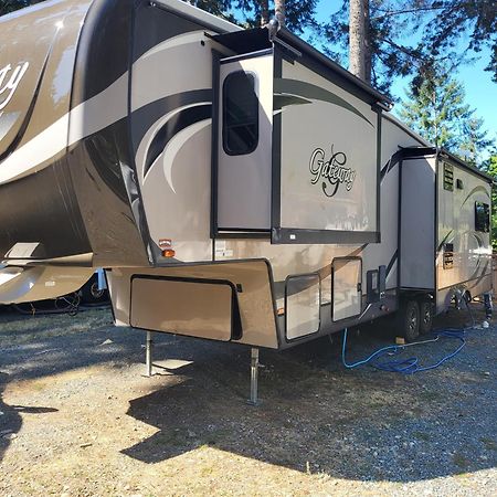 Riverbend Cottage & Rv Resort Parksville Bagian luar foto