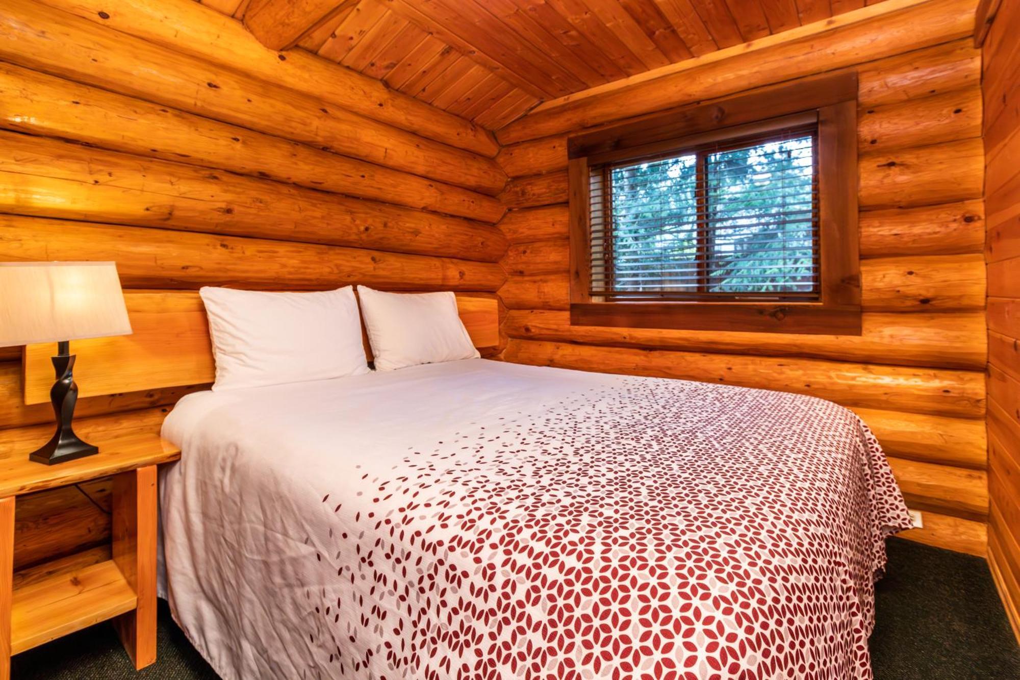 Riverbend Cottage & Rv Resort Parksville Bagian luar foto