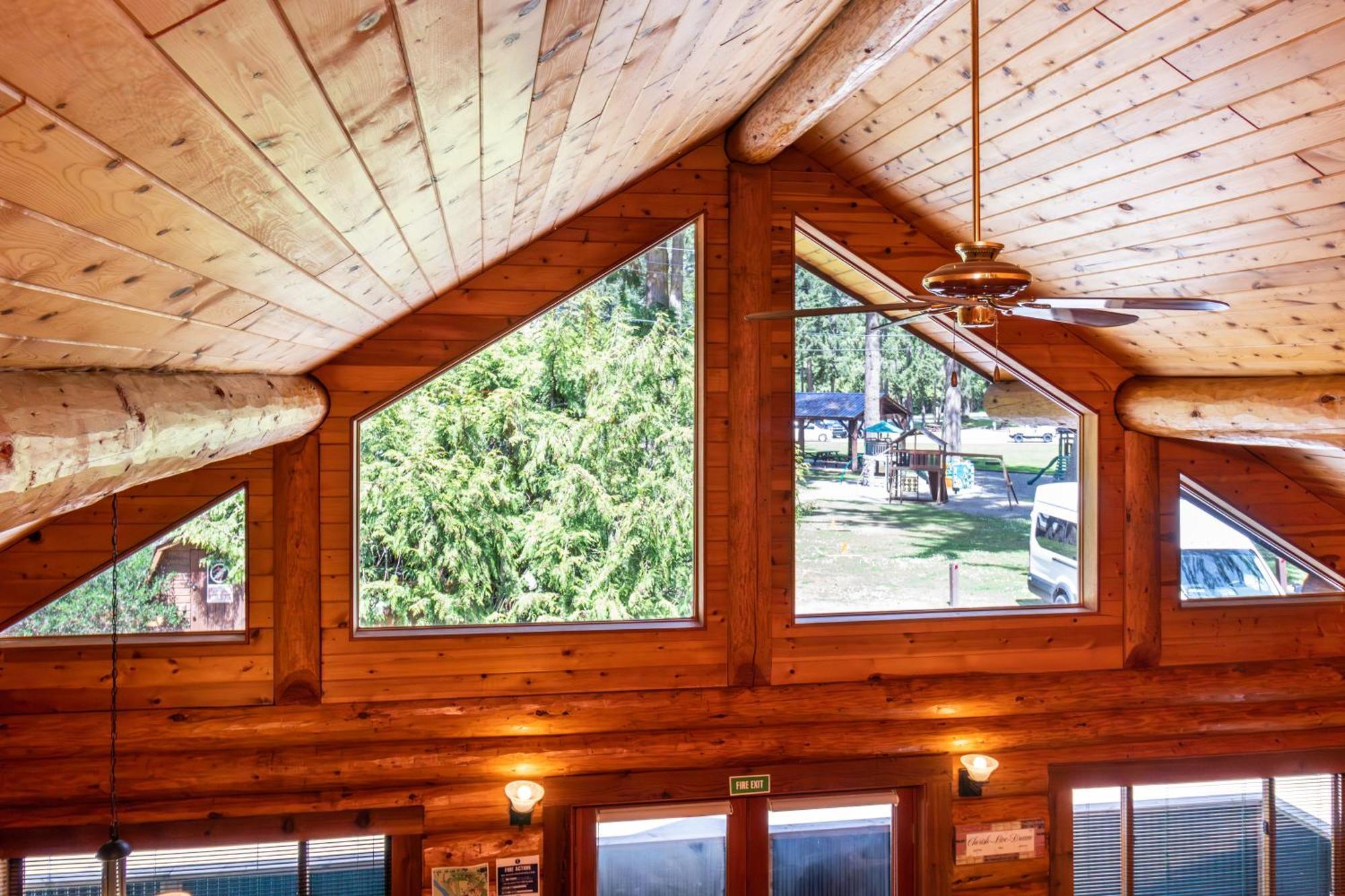 Riverbend Cottage & Rv Resort Parksville Bagian luar foto