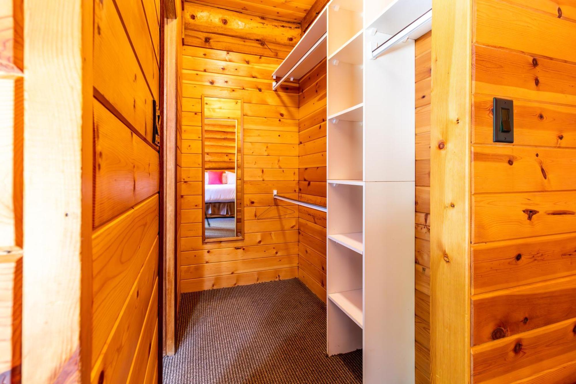 Riverbend Cottage & Rv Resort Parksville Bagian luar foto