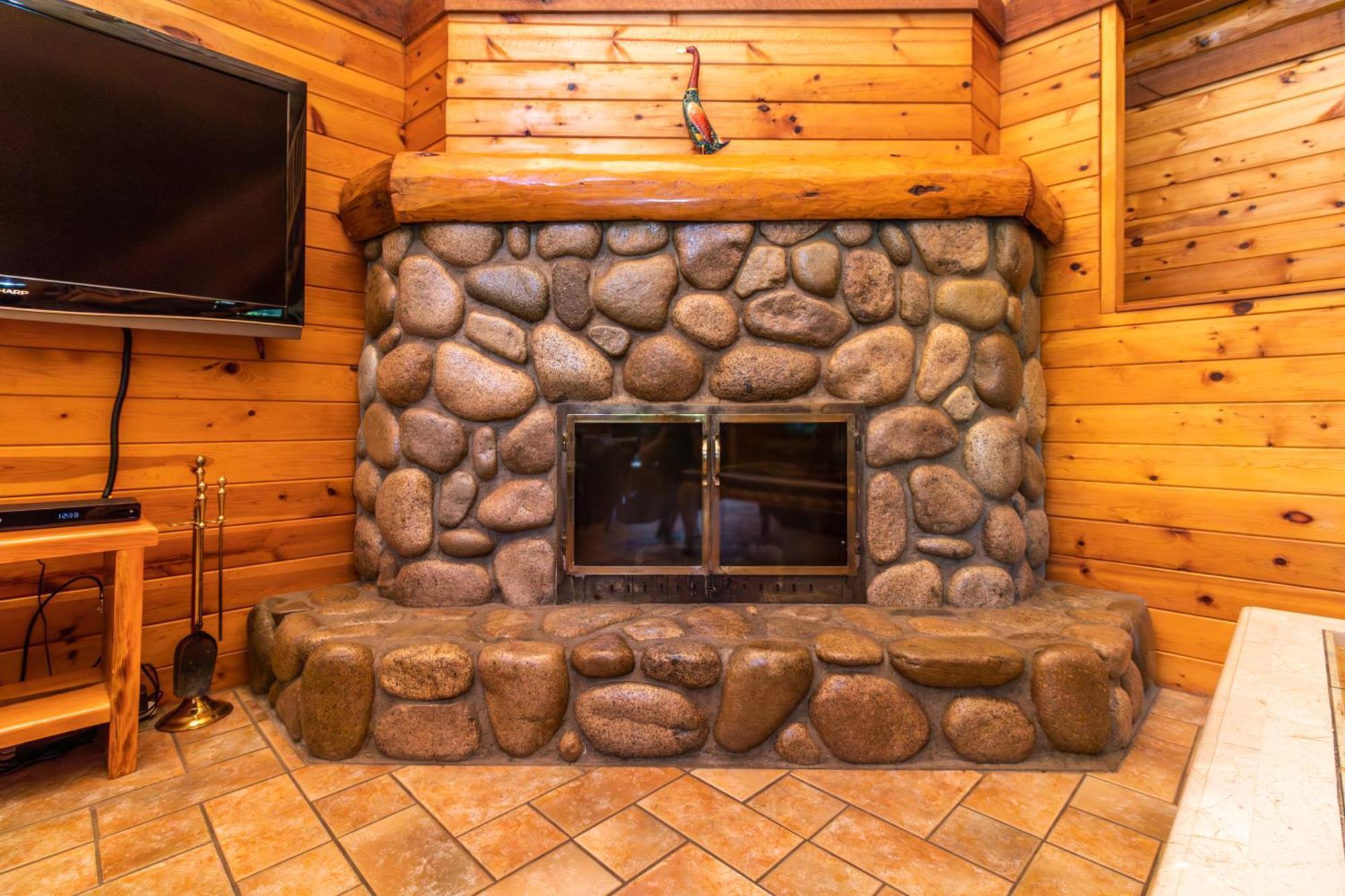 Riverbend Cottage & Rv Resort Parksville Bagian luar foto